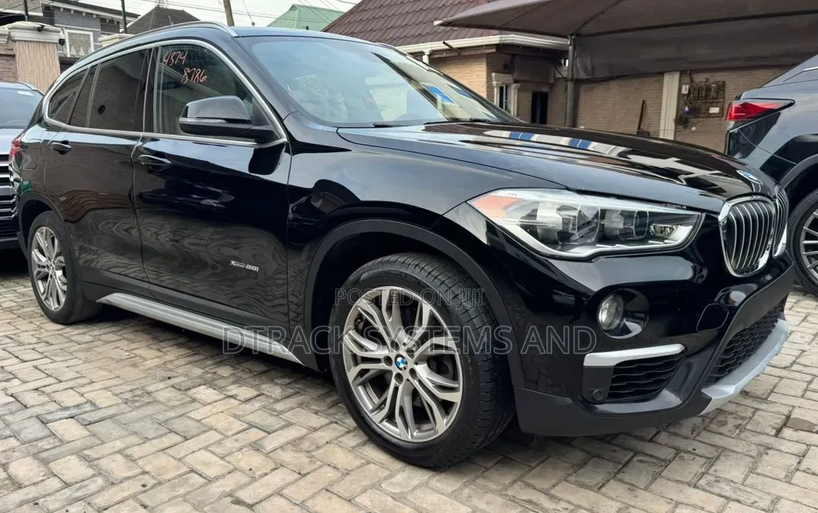 BMW X1 xDrive28i AWD 2017 Black
