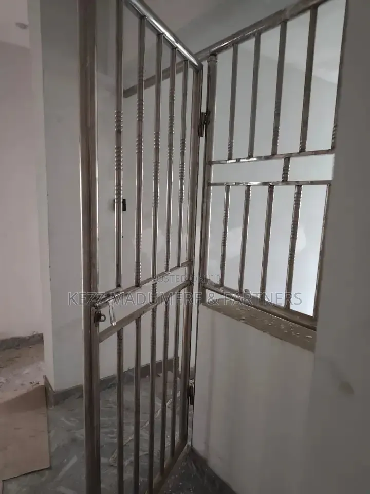 6bdrm Duplex in Main Nafbase Harmony for sale