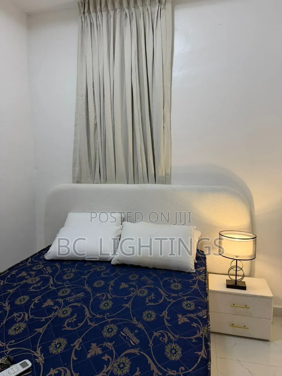 Nordic Table Lamp Modern Creative Luxury Simple Bedside Desk Light