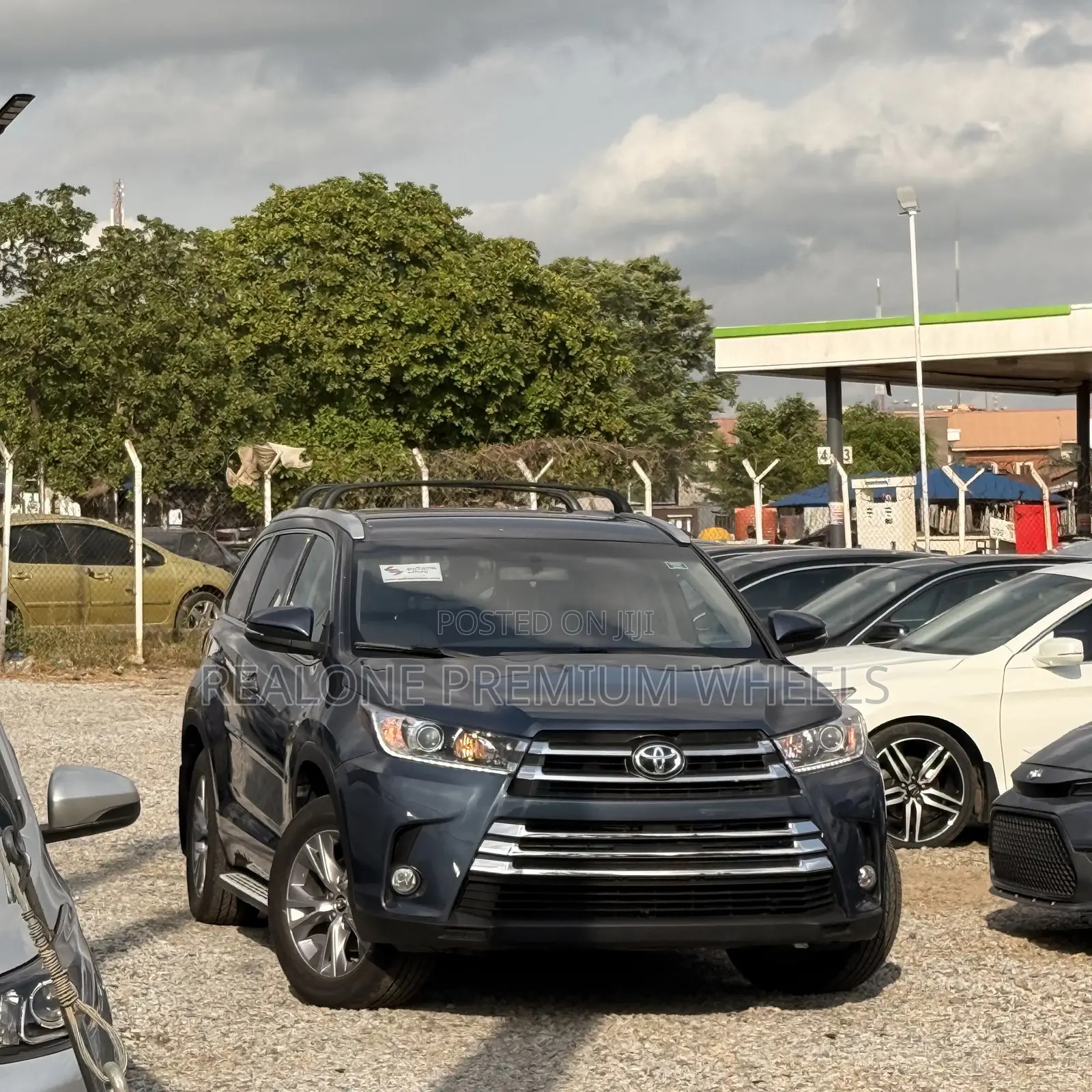 Toyota Highlander 2017 Blue