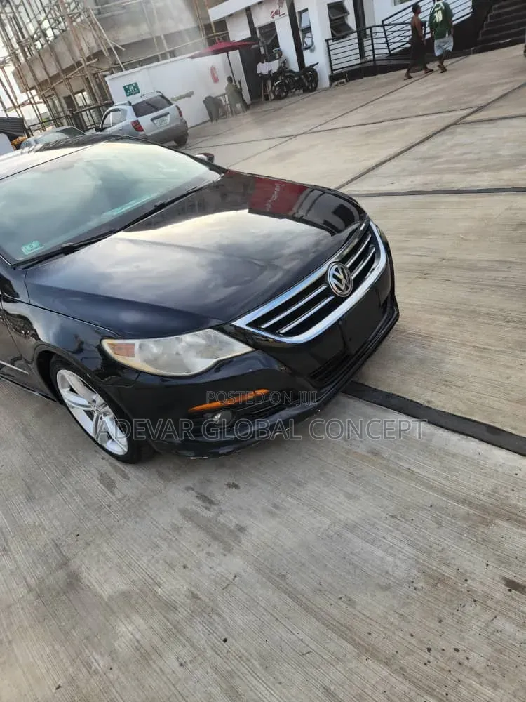 Volkswagen Passat 2.0 Sedan 2011 Black
