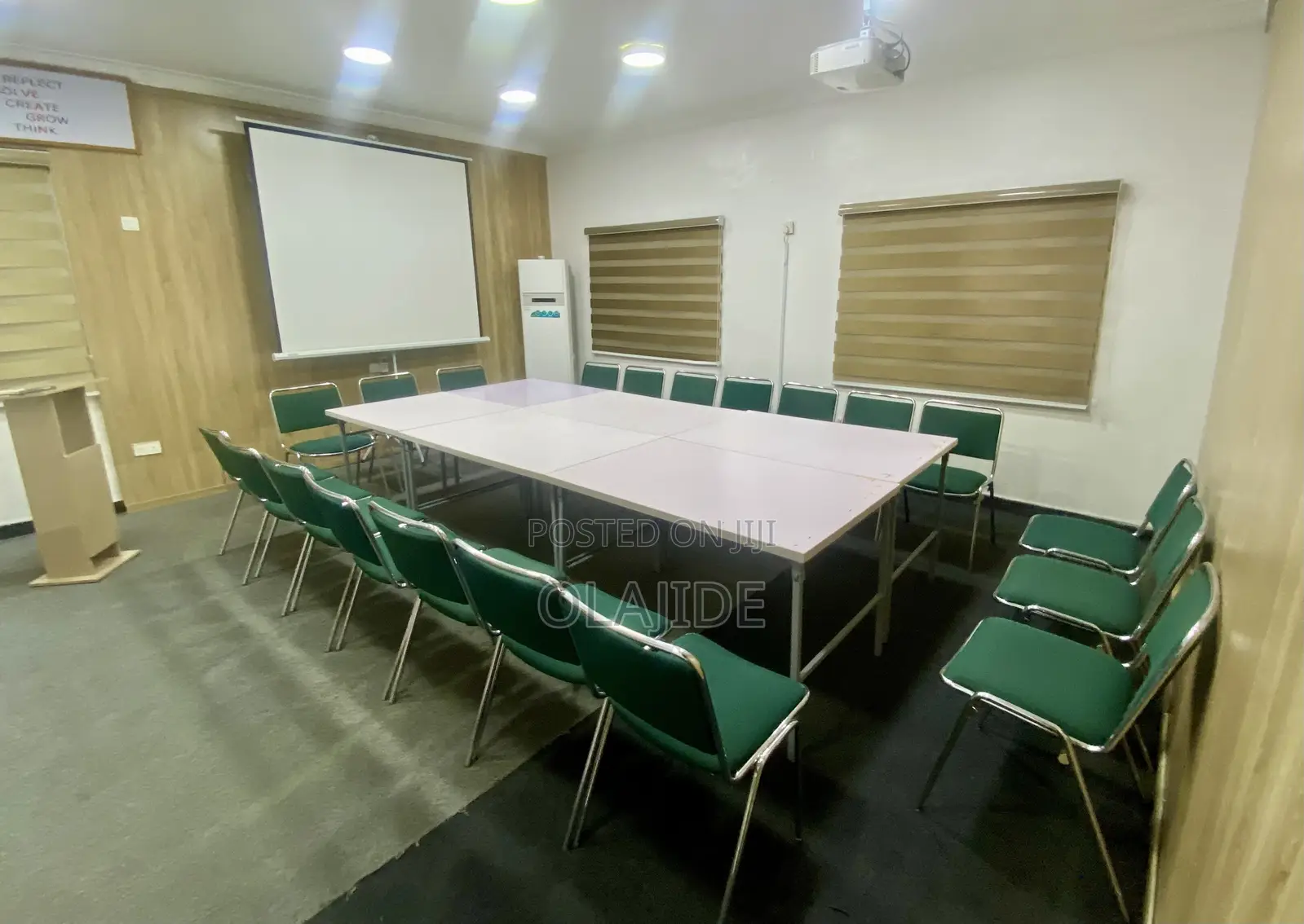 Boardroom/Roundtable/Strategy/Meeting Room