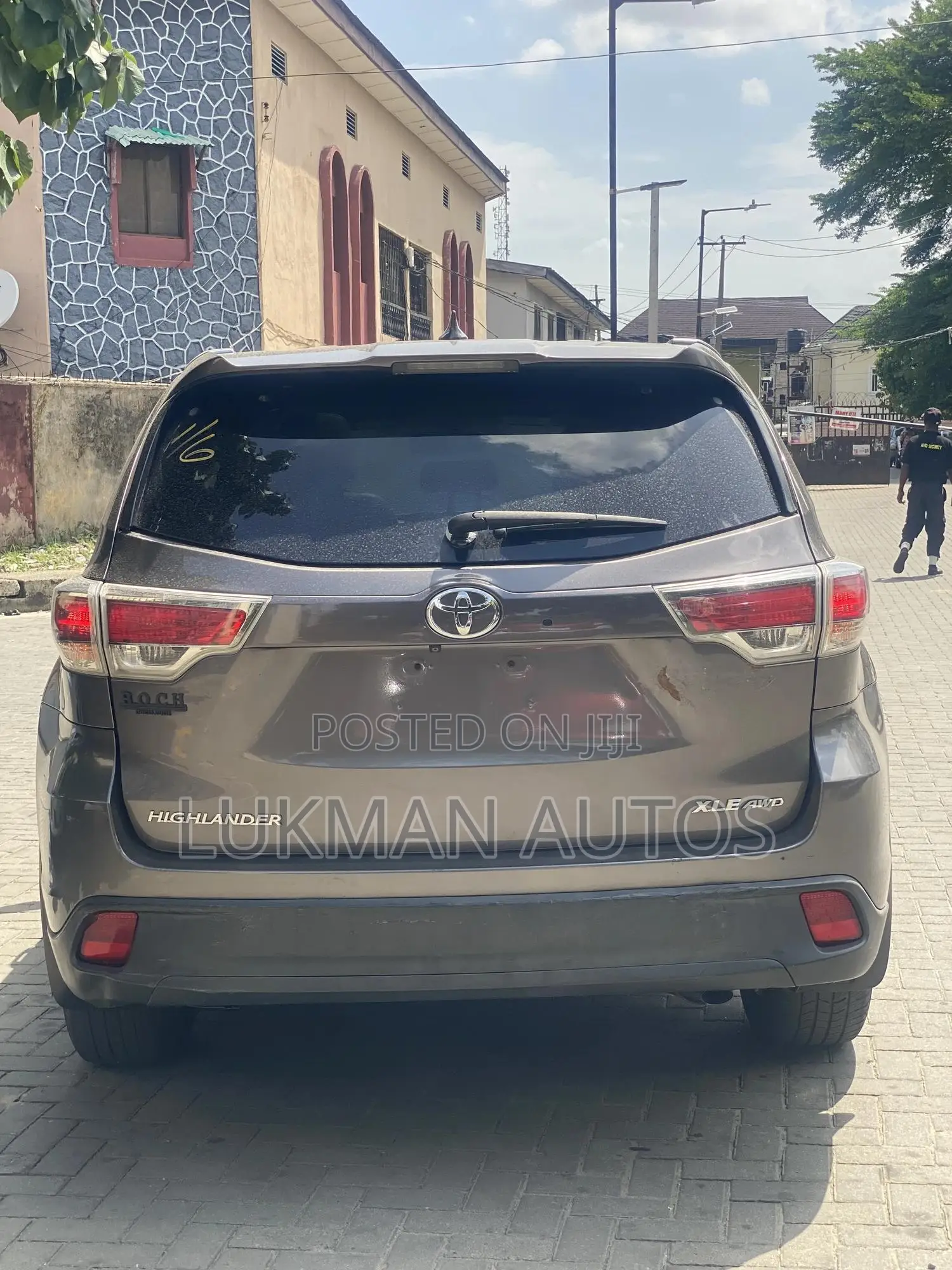 Toyota Highlander XLE 4dr SUV AWD (3.5L 6cyl 6A) 2014 Gray