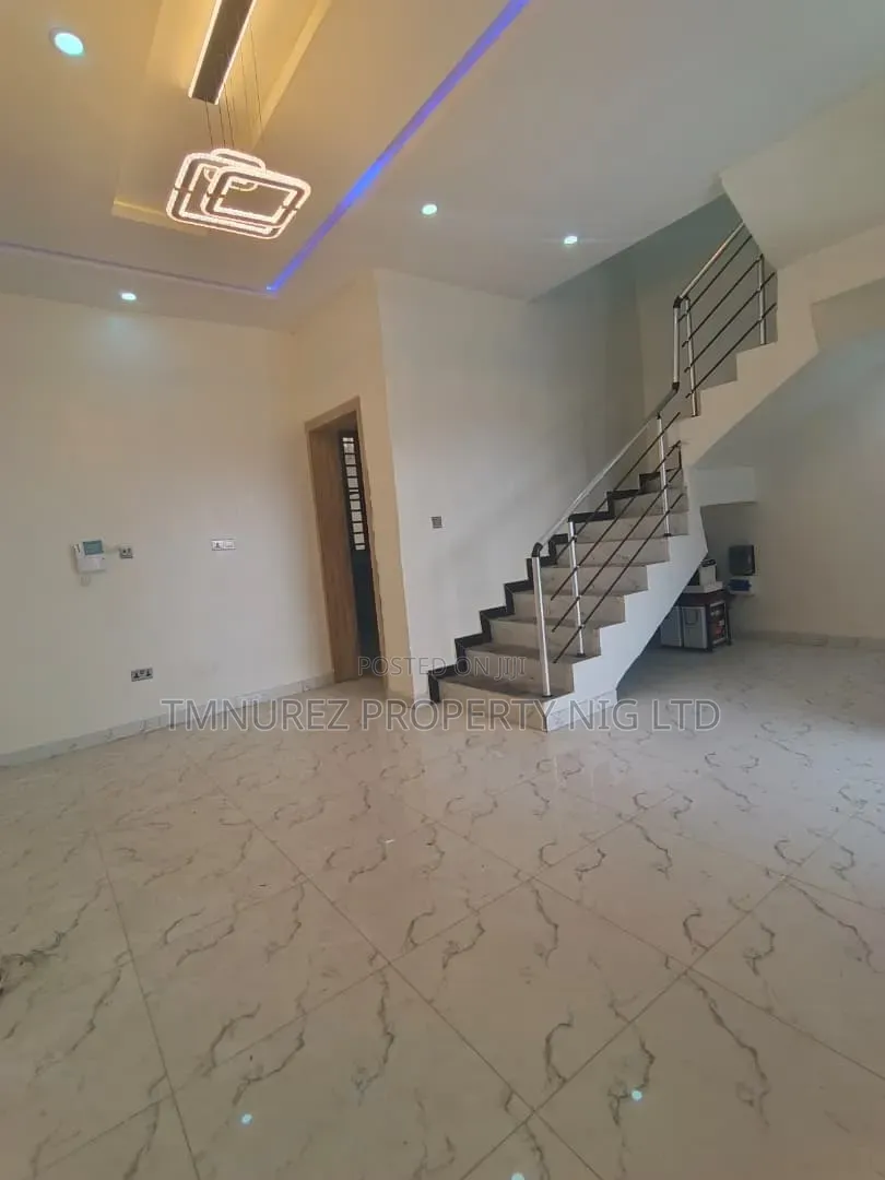 4bdrm Duplex in LSDPC Maryland Estate for sale