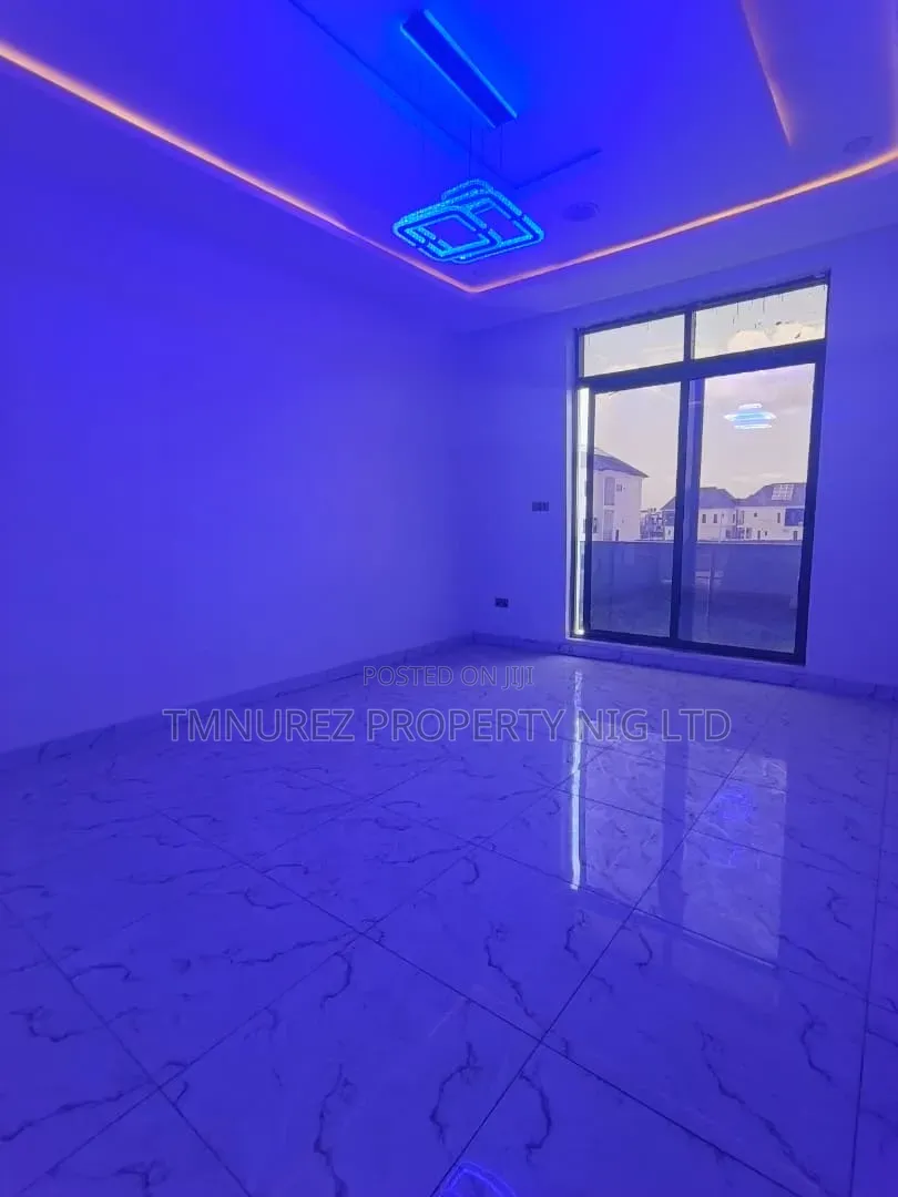 4bdrm Duplex in LSDPC Maryland Estate for sale