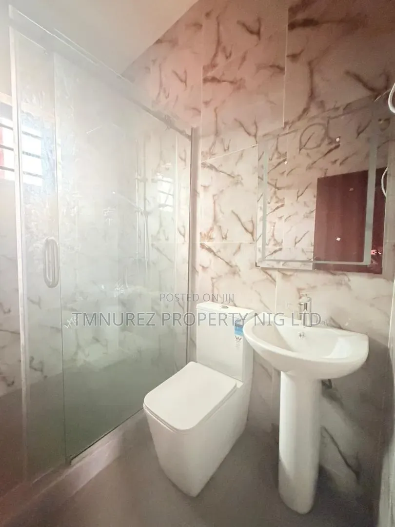 2bdrm Apartment in LSDPC Maryland Estate for sale