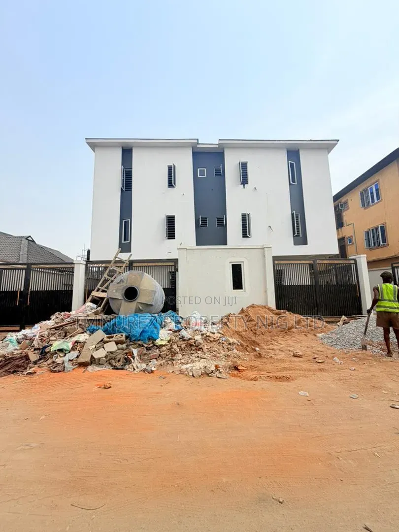 2bdrm Apartment in Ifako-Gbagada for sale