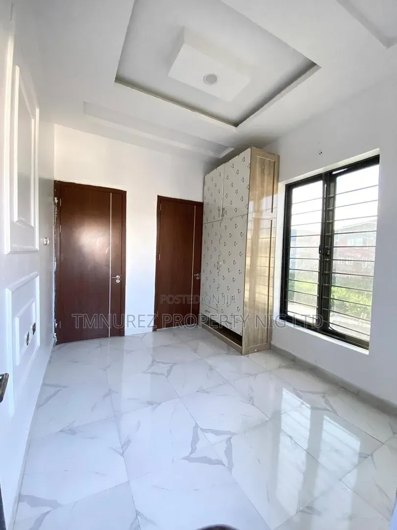 2bdrm Apartment in Omole Phase 1 for sale