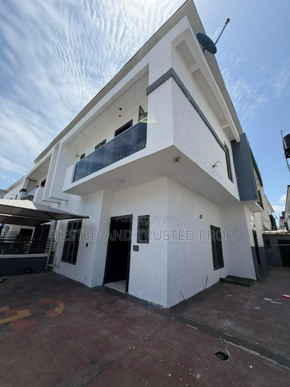 Furnished Mini Flat in Ikota for rent