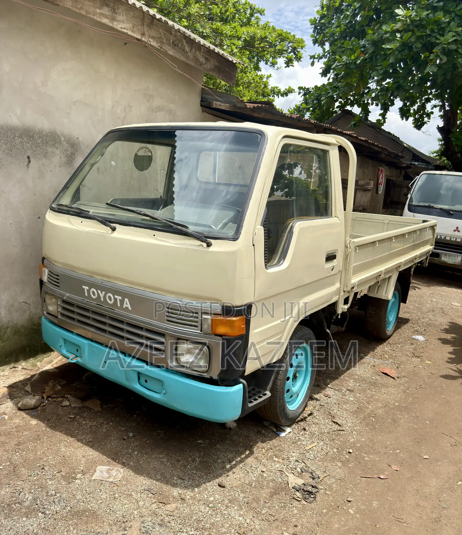 Toyota Dyna 100 Old Model 1998