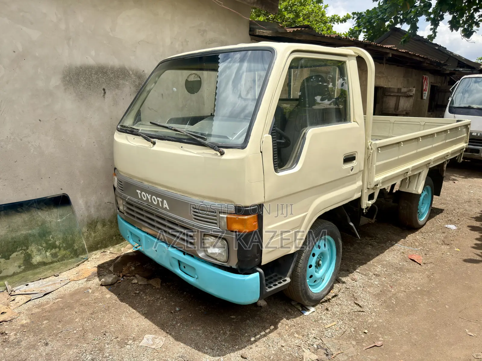 Toyota Dyna 100 Old Model 1998