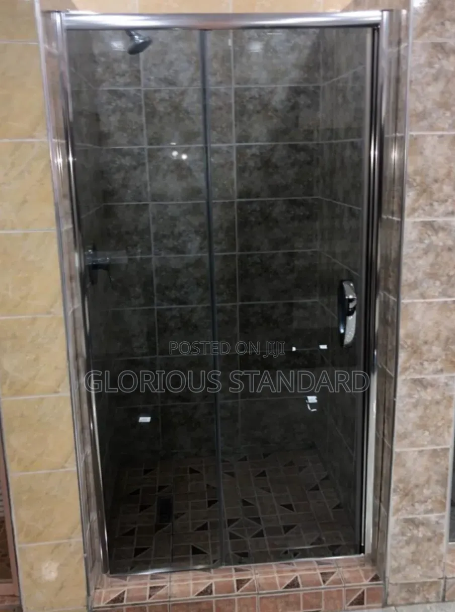 Quality Standard Shower Door