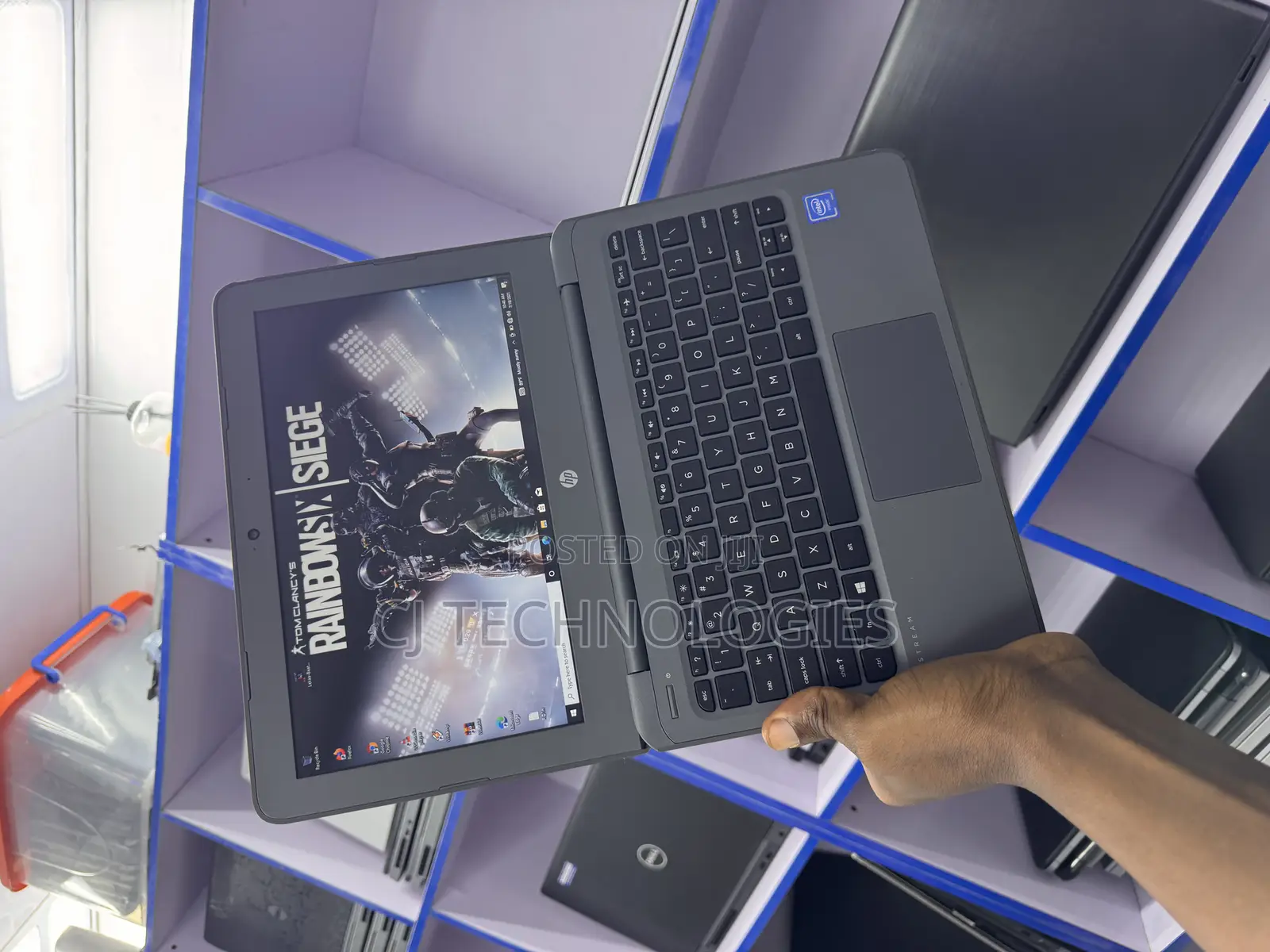 Laptop HP Stream 11 Pro G4 EE 4GB Intel Celeron SSD 60GB