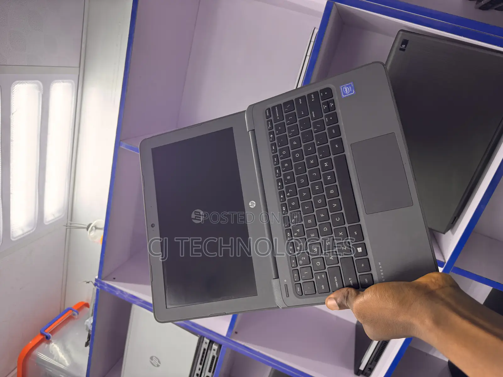 Laptop HP Stream 11 Pro G4 EE 4GB Intel Celeron SSD 60GB