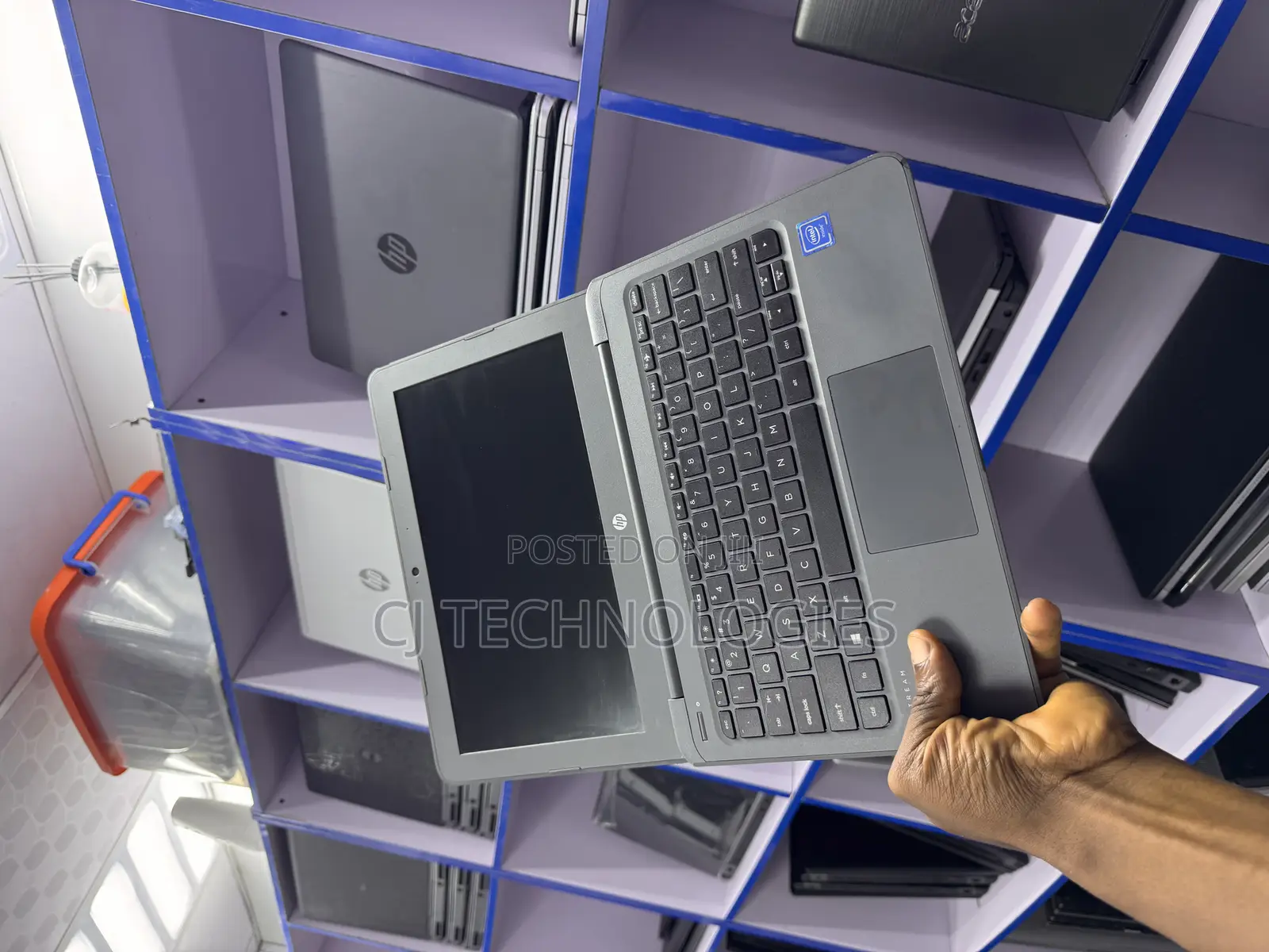 Laptop HP Stream 11 Pro G4 EE 4GB Intel Celeron SSD 60GB