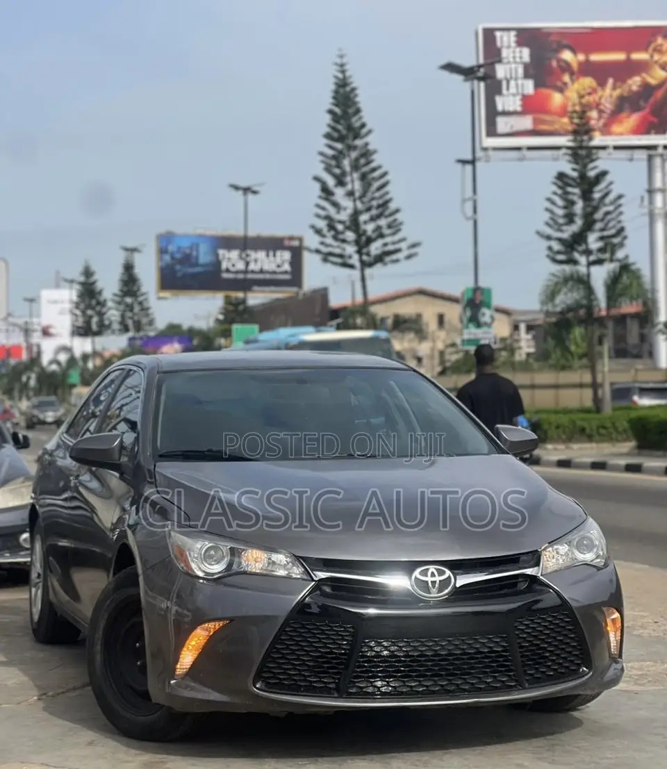 Toyota Camry 2015 Gray