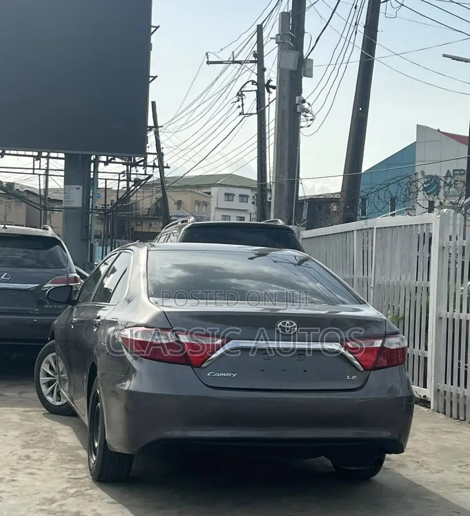 Toyota Camry 2015 Gray