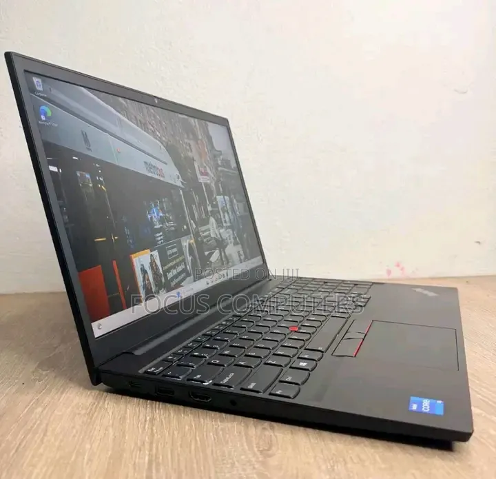 Laptop Lenovo ThinkPad E15 8GB Intel Core i5 SSD 256GB