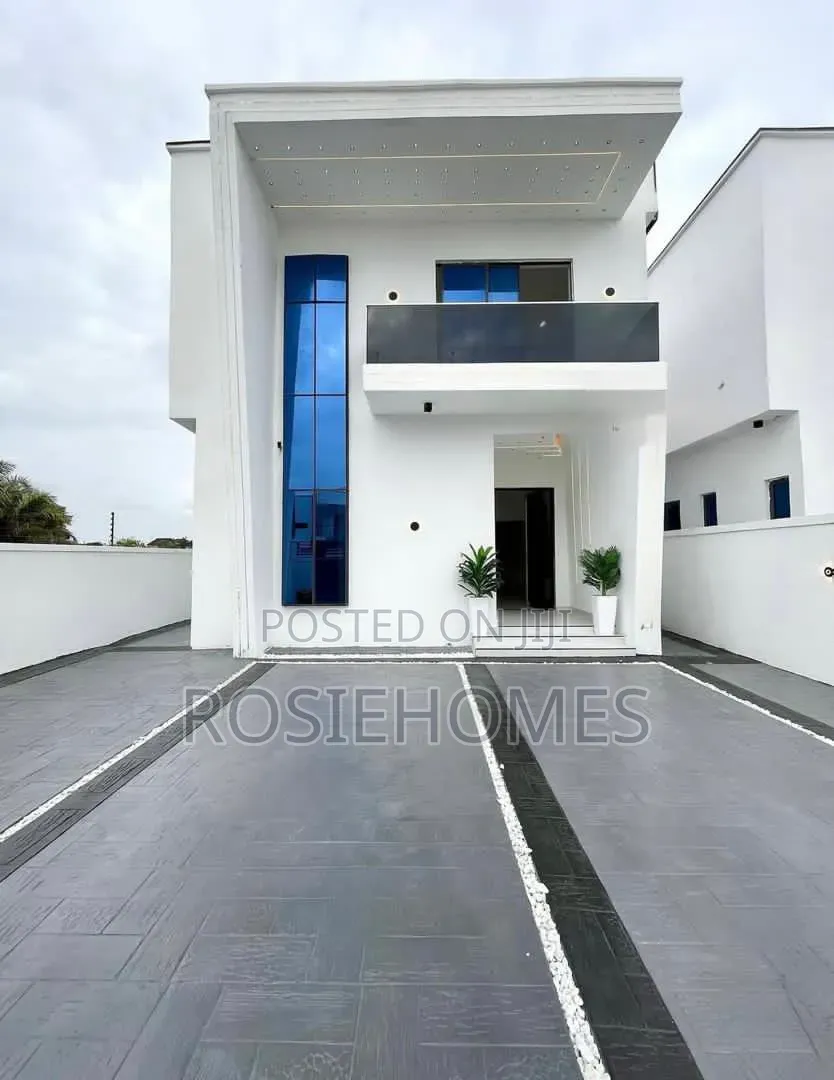 5bdrm Duplex in View Estate, Ikota for rent