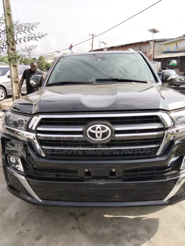 Toyota Land Cruiser 2022 Black