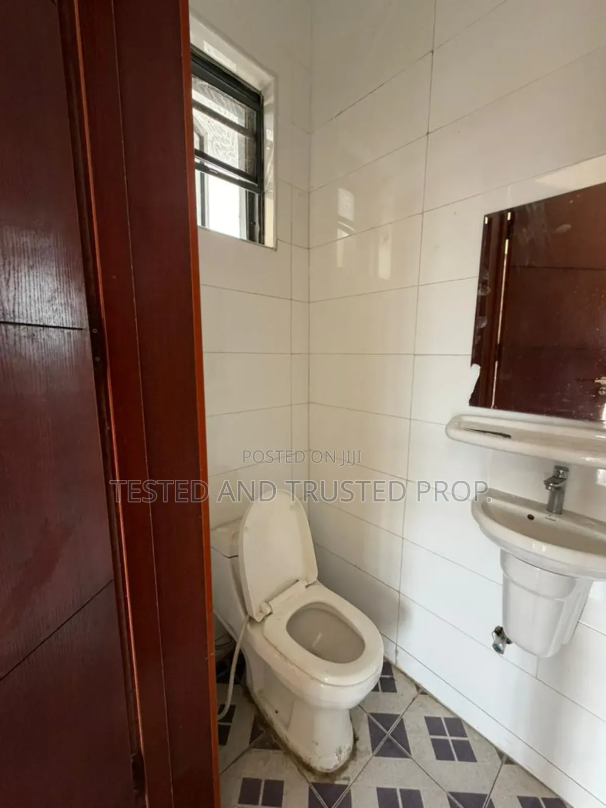 1bdrm Shared Apartment in Royal Pine 3, Chevron for rent