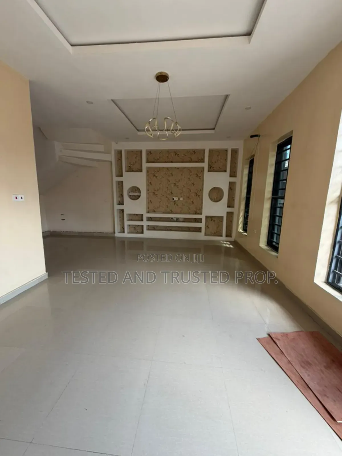 1bdrm Shared Apartment in Royal Pine 3, Chevron for rent