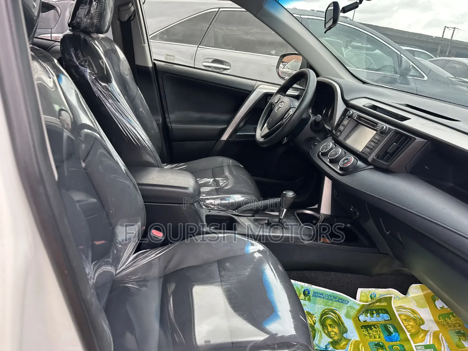 Toyota RAV4 LE AWD (2.5L 4cyl 6A) 2013 White