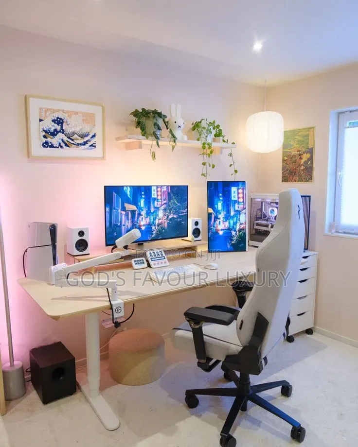 Motorised Adjustable Height Gaming Desk and Racing Stayed Gaming Chair