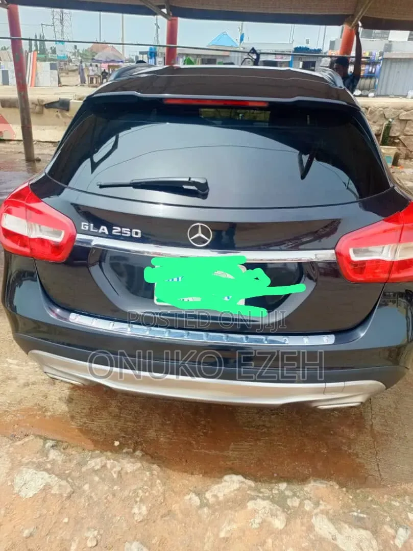 Mercedes-Benz GLA 250 2015 Black