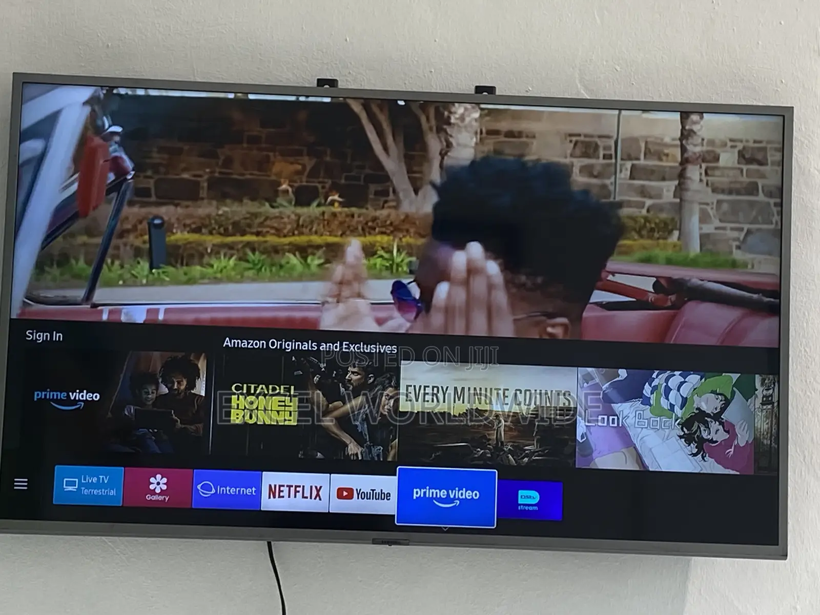 Ultra Slim 43 “ Samsung Uhd TV 43inchs