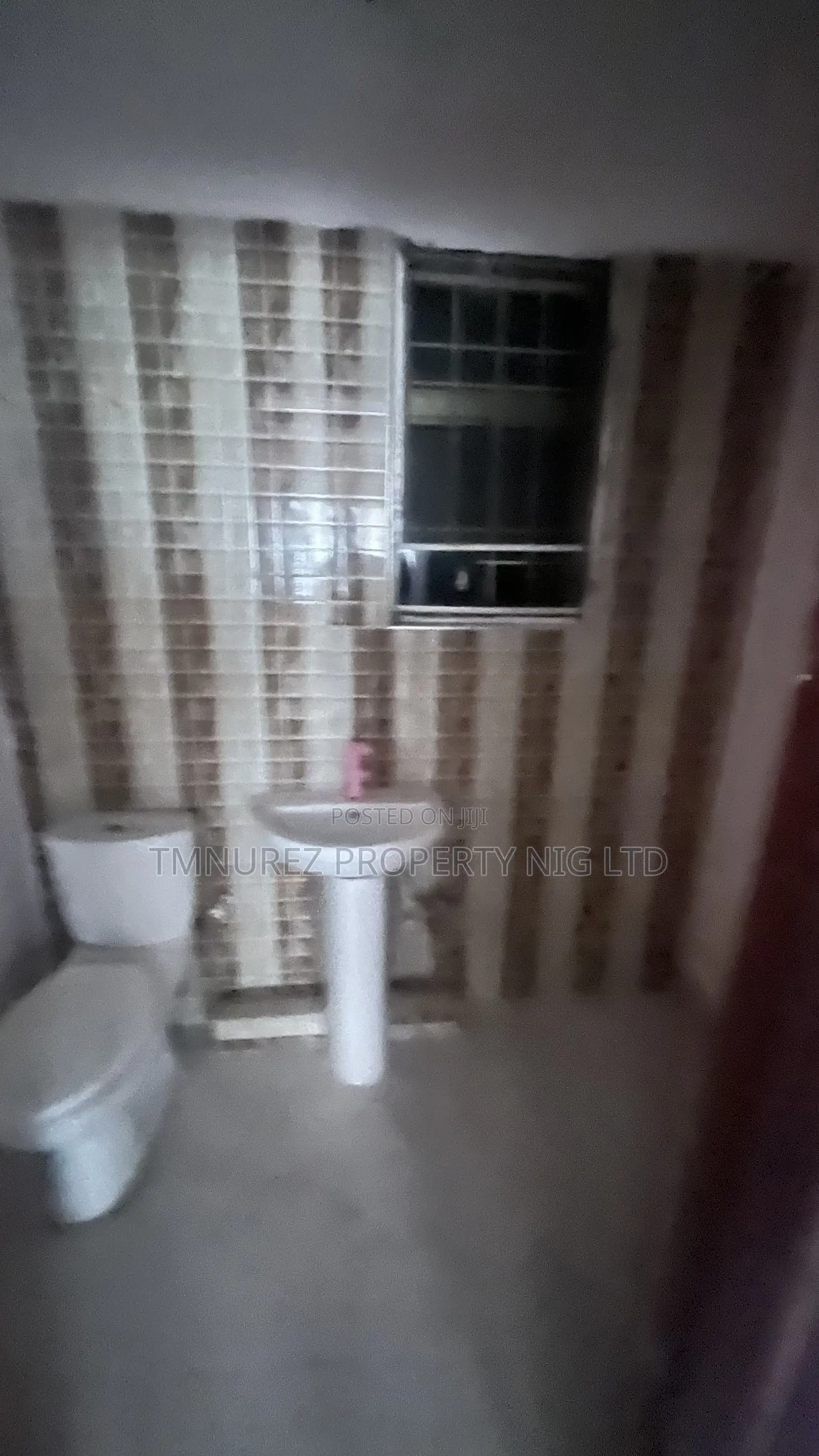 1bdrm Apartment in Ikate Inside A Mini for rent