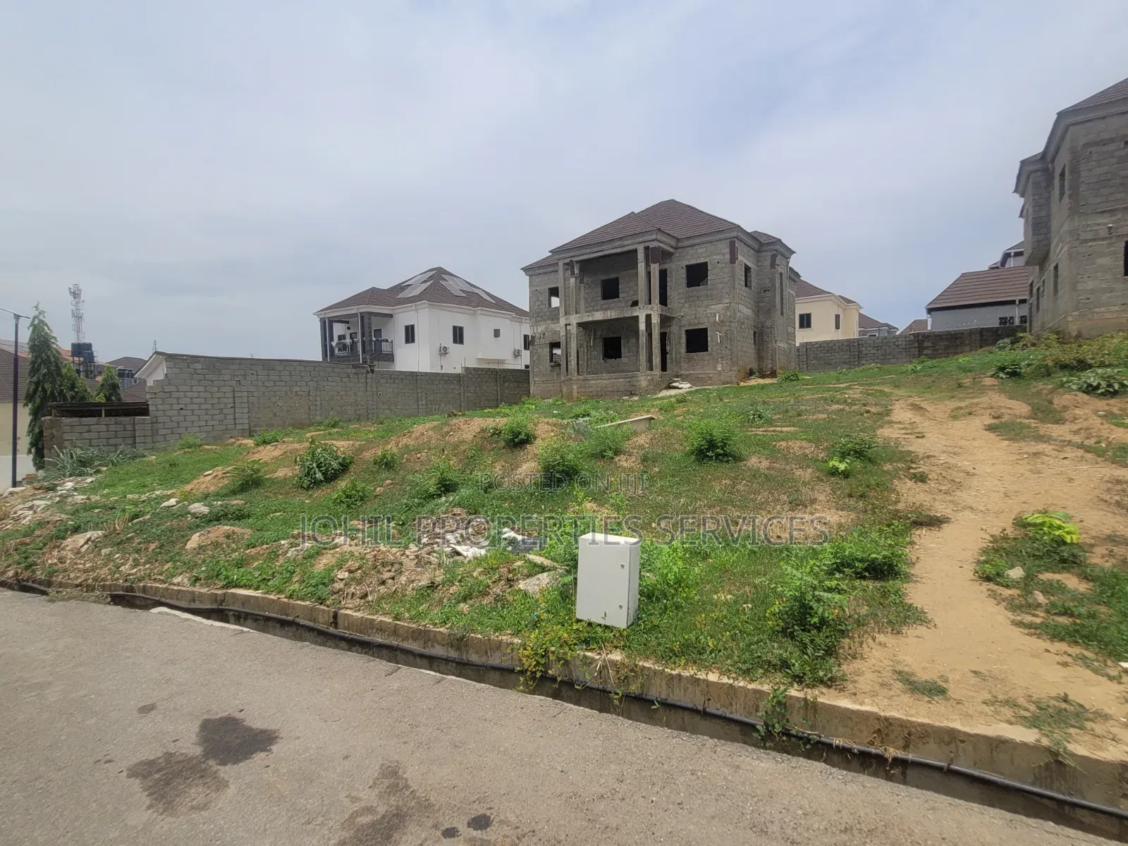 4bdrm Duplex in Naf Valley Estate for sale
