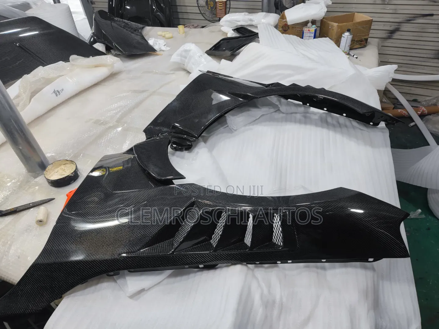High Quality Certified Carbon Fiber Vent Spot Fender BMW G87 2023/2025