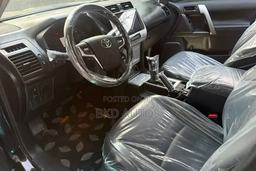 New Toyota Land Cruiser 2024 Black