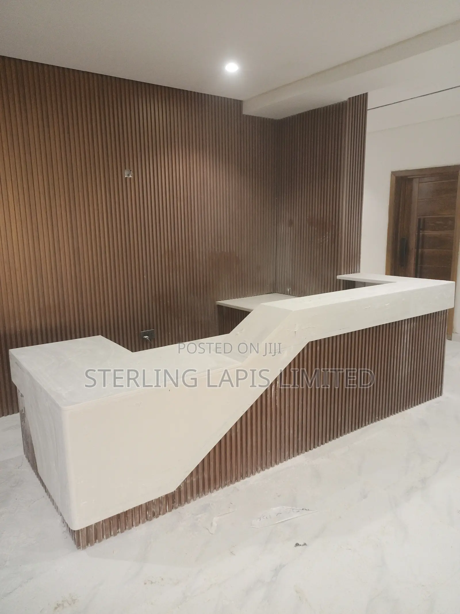 White Marble Quartz Slab