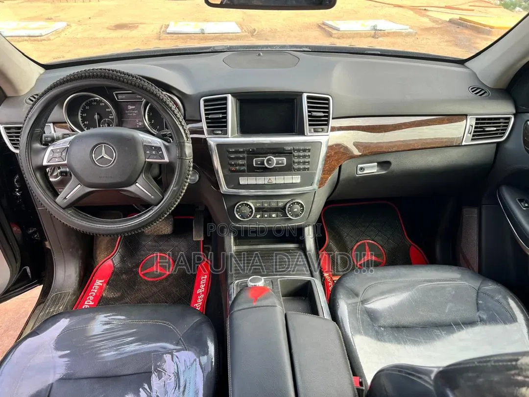 Mercedes-Benz M Class 2013 Black