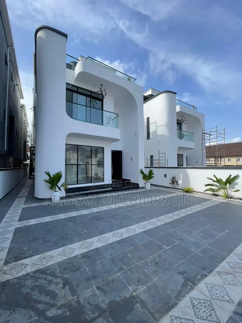 5bdrm Duplex in Ikate for sale