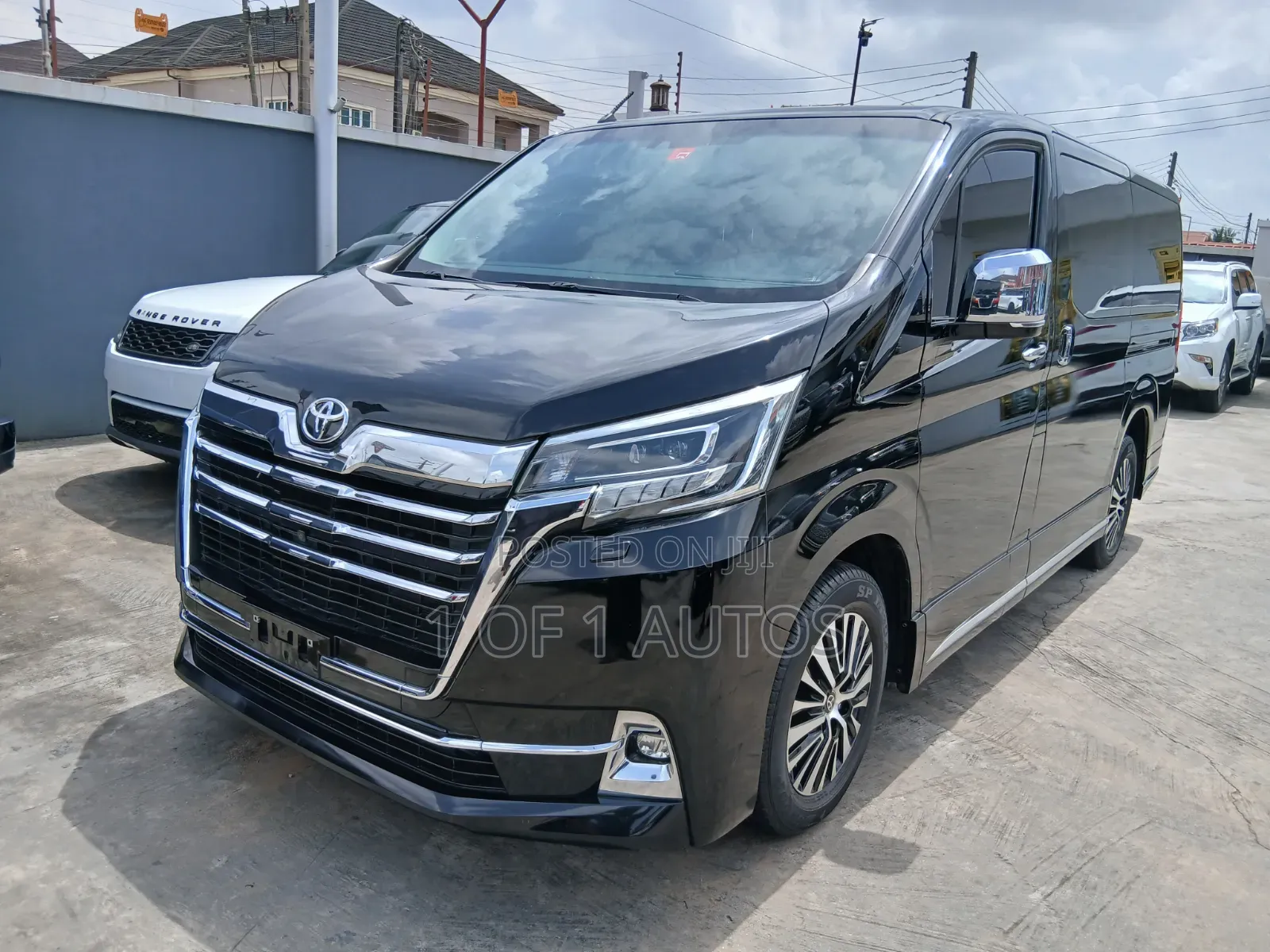 Toyota Granvia 2023 Black