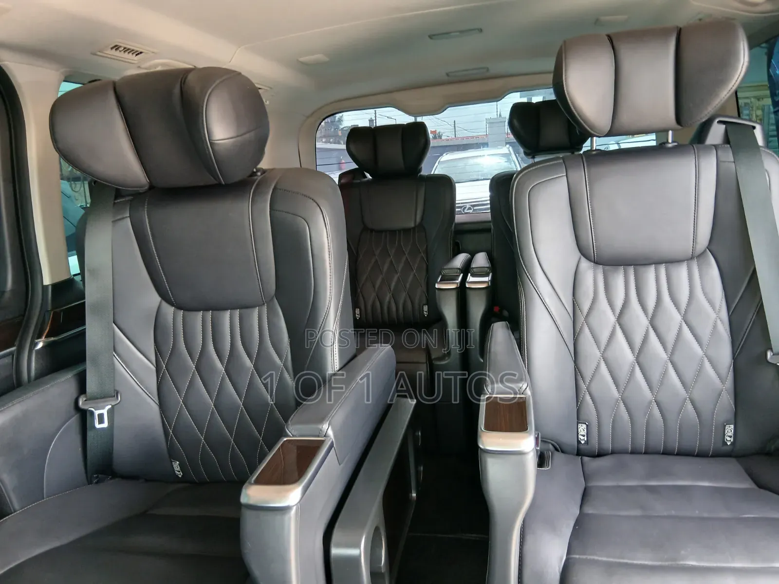Toyota Granvia 2023 Black