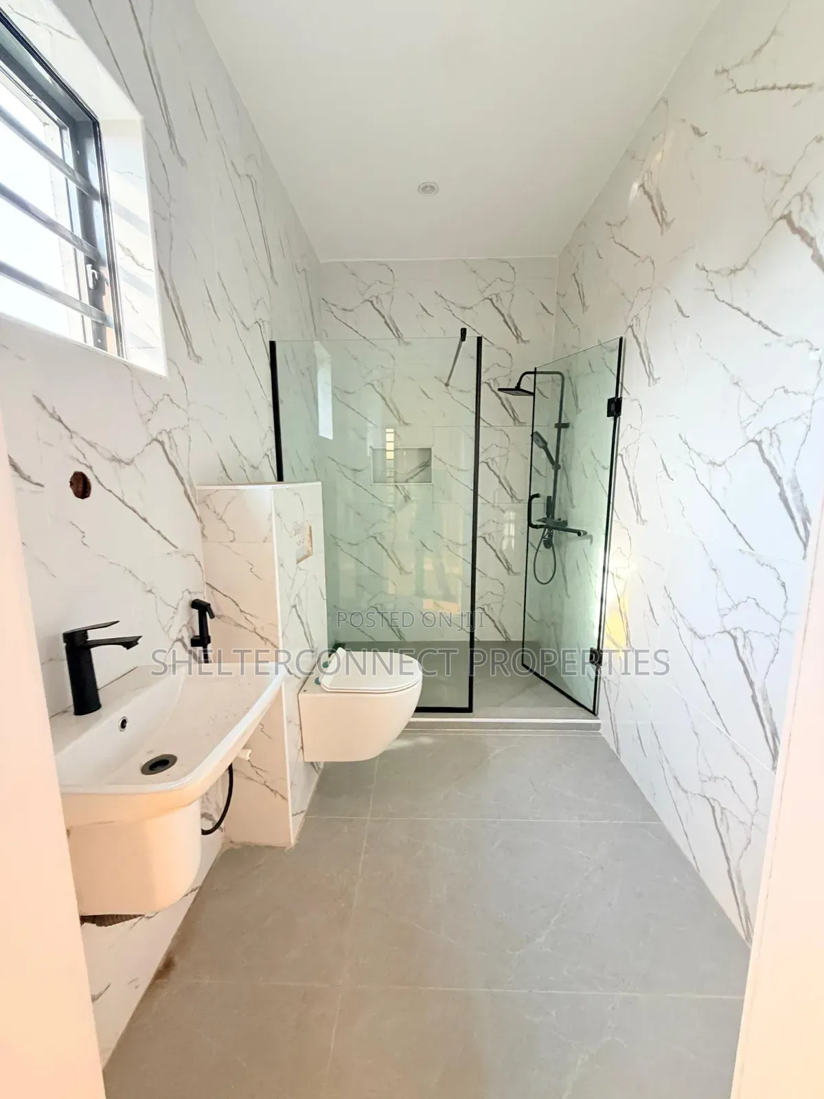 5bdrm Duplex in Omole Phase 1 for sale