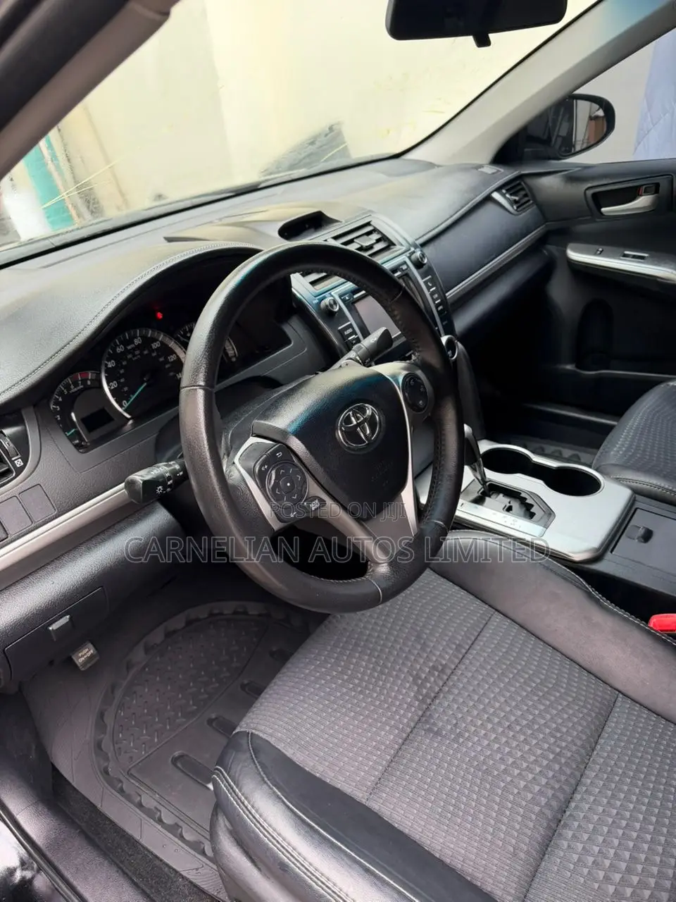 Toyota Camry SE V6 4dr Sedan (3.5L 6cyl 6A) 2012 Black