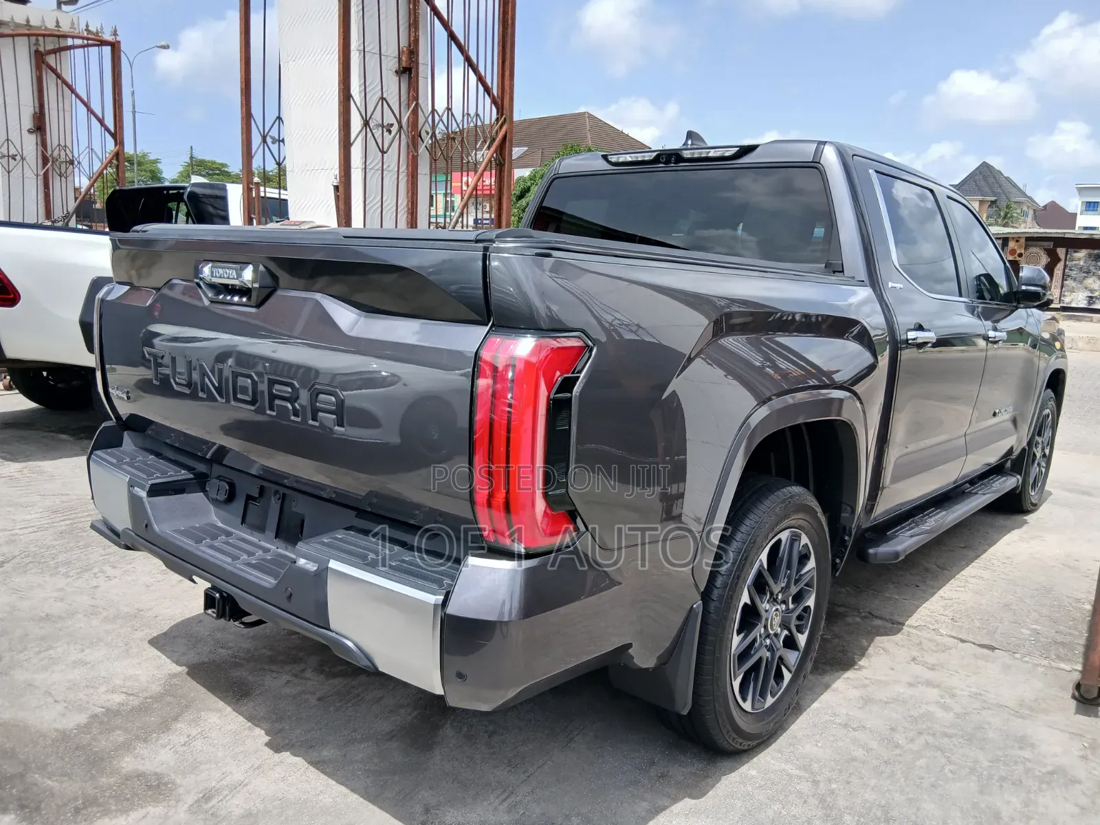 Toyota Tundra Limited Double Cab 6.5' Bed 2024 Gray