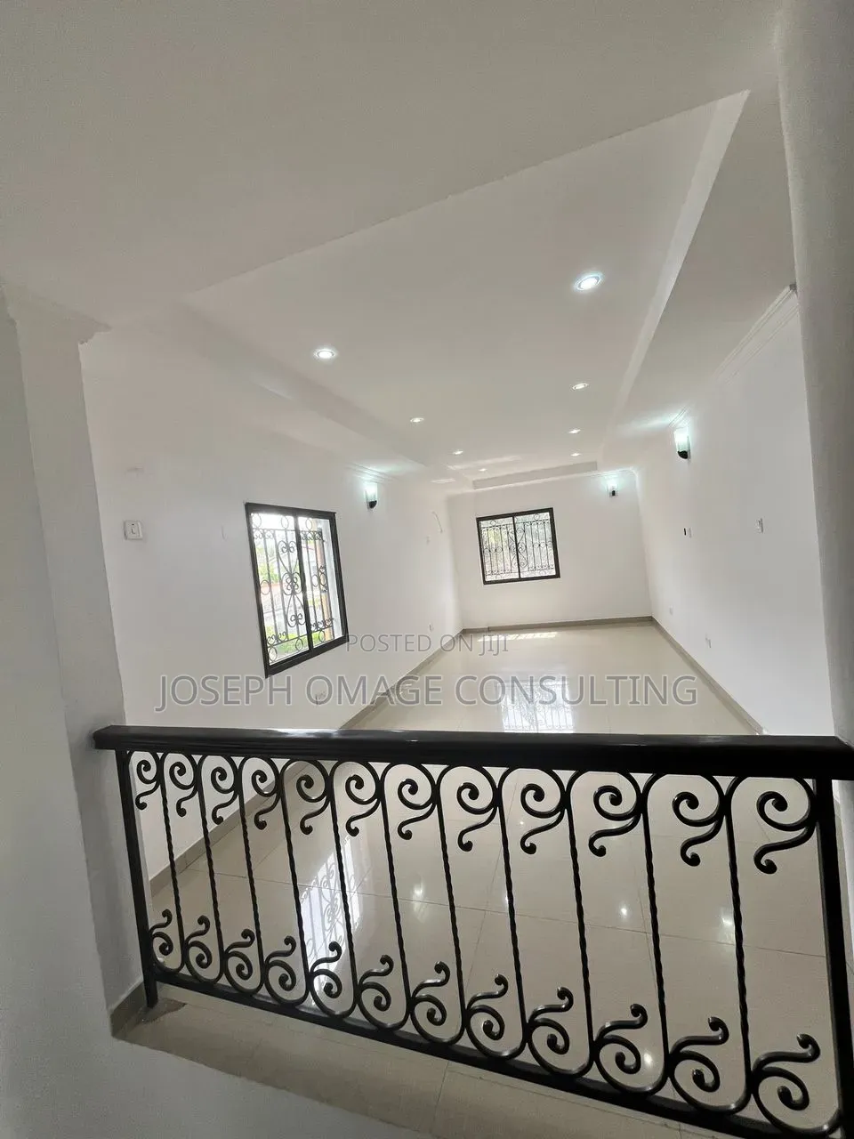 4bdrm Duplex in Vgc for sale