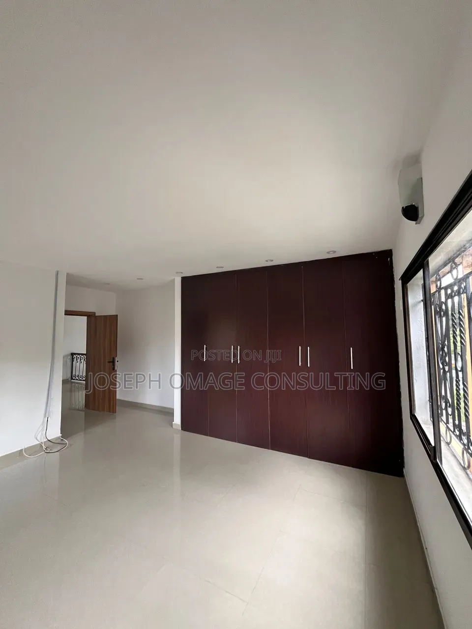 4bdrm Duplex in Vgc for sale