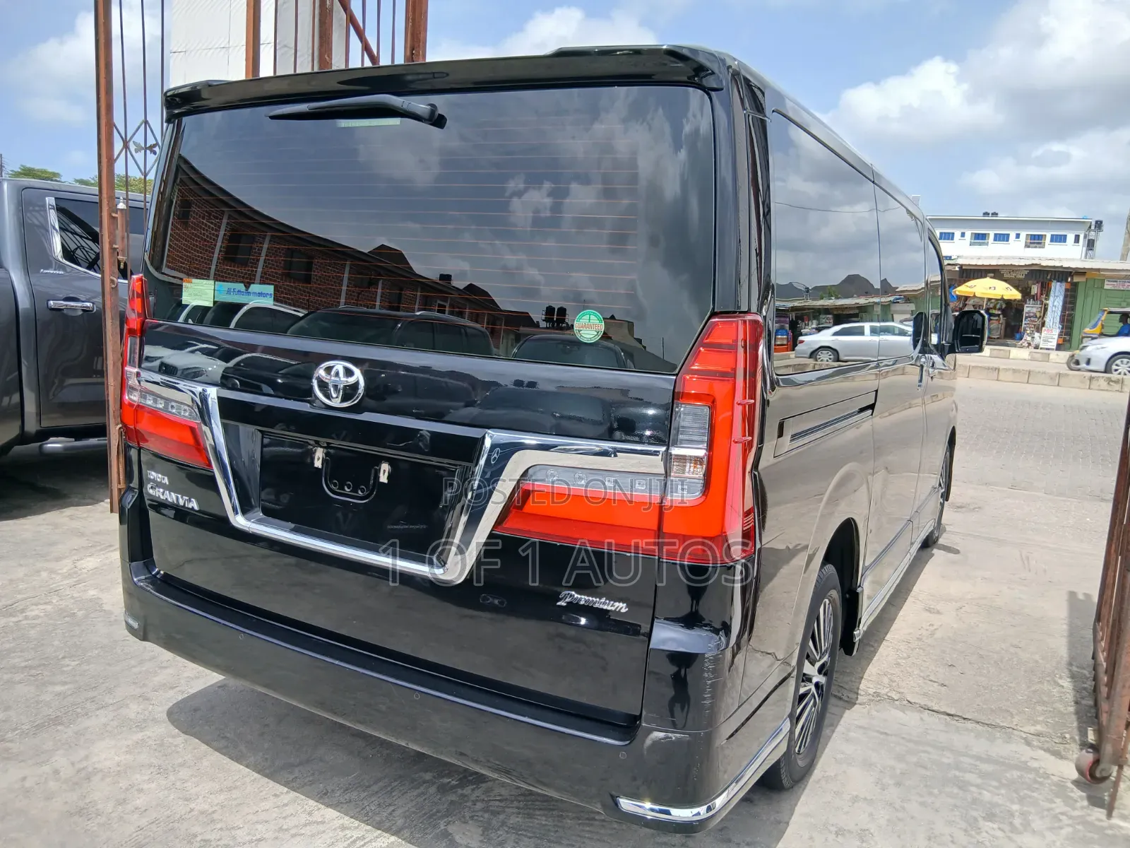 Toyota Granvia 2023 Black
