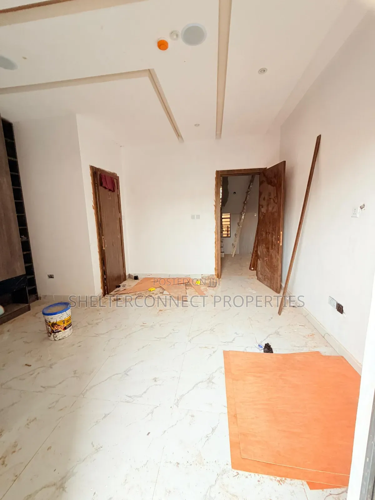 4bdrm Duplex in Adeniyi Jones for sale