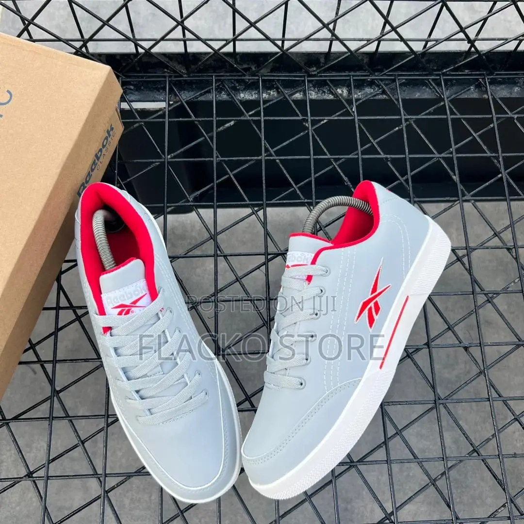 Original Reebok CVC Classic Sneakers
