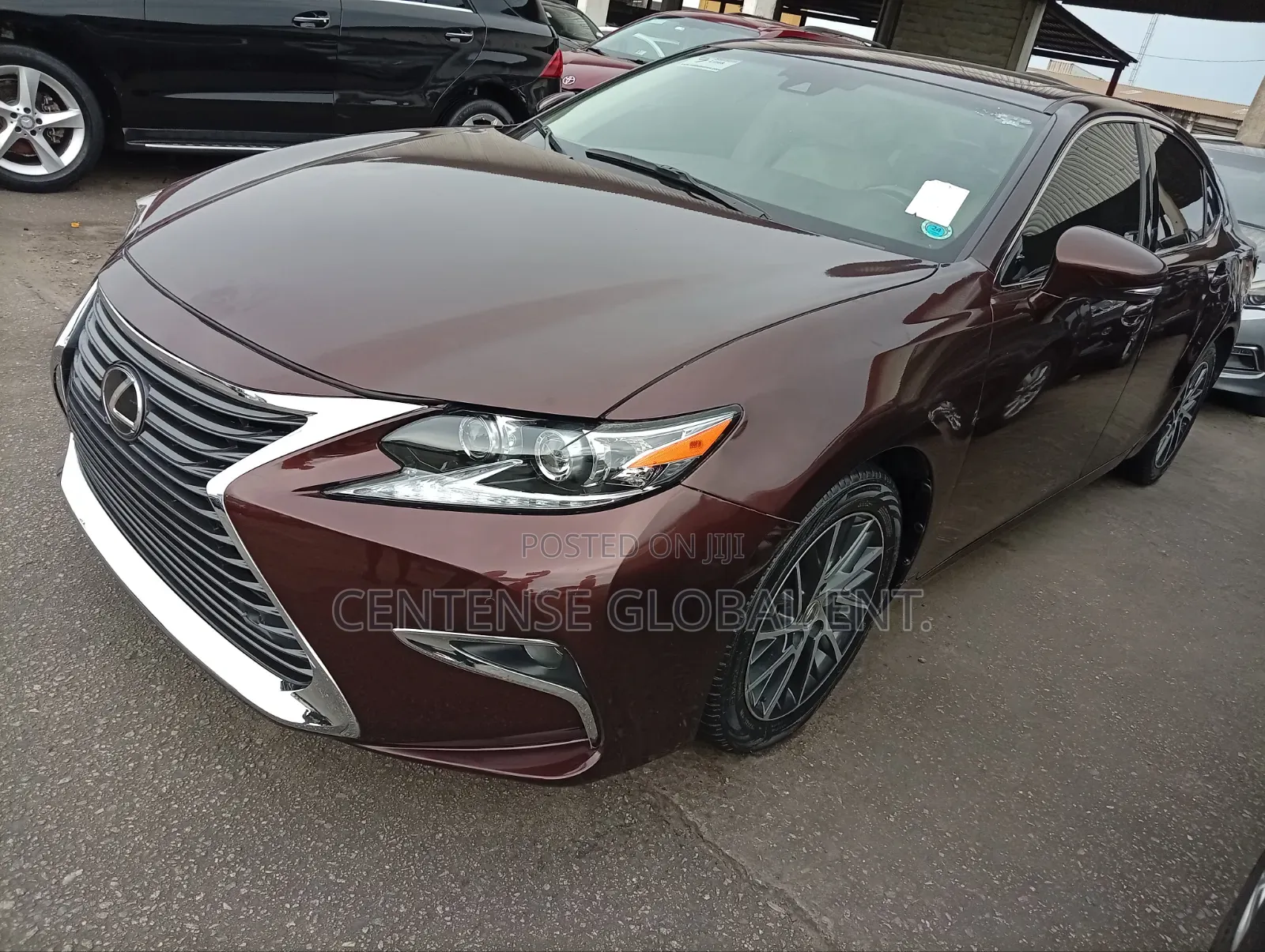 Lexus ES 2016 Red