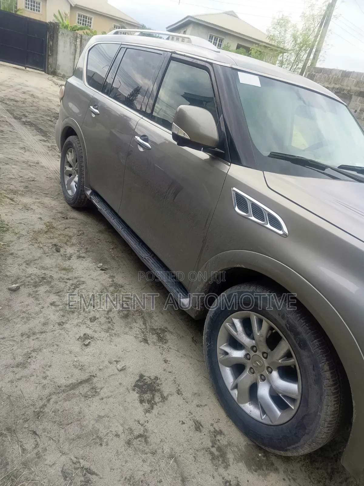 Infiniti QX56 2012 Gray