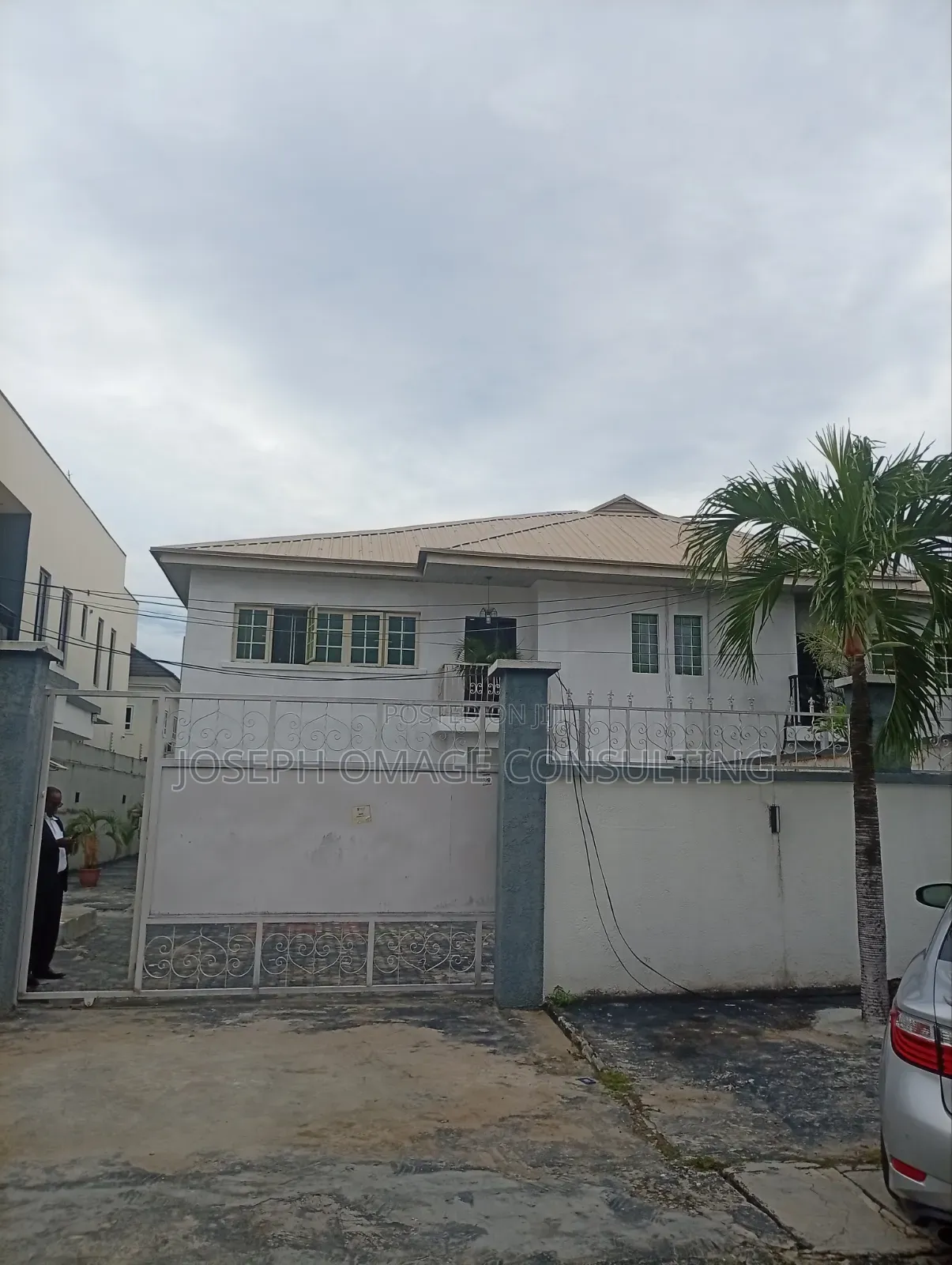 2bdrm Block of Flats in Lekki Phase 1 for rent